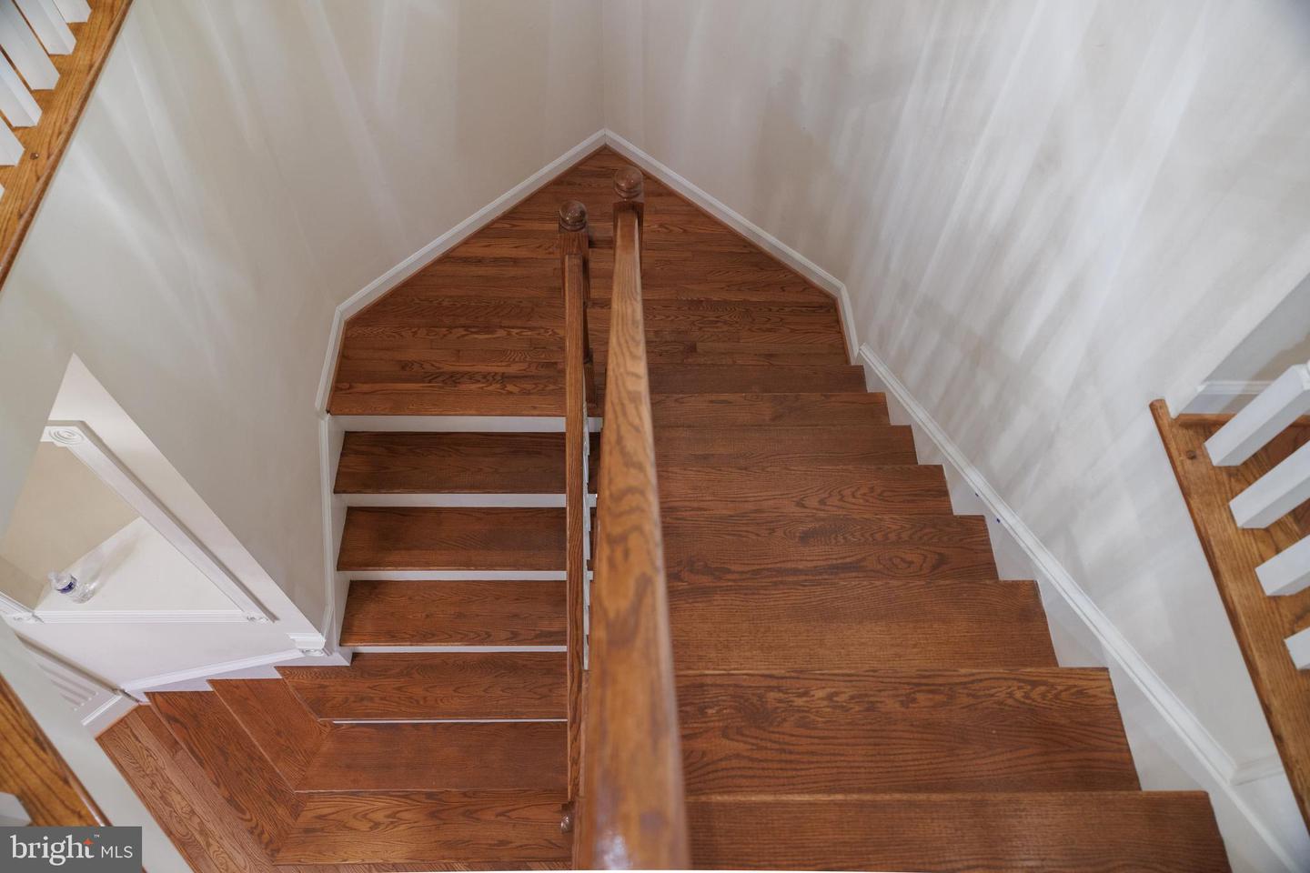 8623 JAMES CREEK DR, SPRINGFIELD, Virginia 22152, 5 Bedrooms Bedrooms, ,3 BathroomsBathrooms,Residential,For sale,8623 JAMES CREEK DR,VAFX2277582 MLS # VAFX2277582