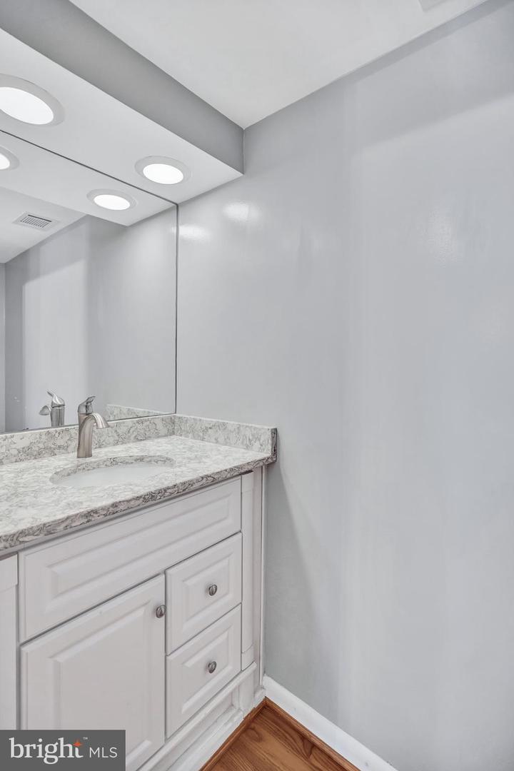 1840 GOLF VIEW CT, RESTON, Virginia 20190, 3 Bedrooms Bedrooms, ,2 BathroomsBathrooms,Residential,For sale,1840 GOLF VIEW CT,VAFX2277826 MLS # VAFX2277826 1840 GOLF VIEW CT, RESTON, Virginia 20190, 3 Bedrooms Bedrooms, ,2 BathroomsBathrooms,Residential,For sale,1840 GOLF VIEW CT,VAFX2277826 MLS # VAFX2277826