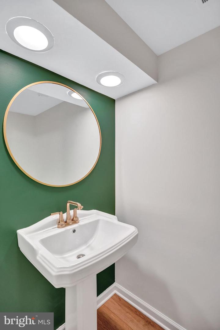 1840 GOLF VIEW CT, RESTON, Virginia 20190, 3 Bedrooms Bedrooms, ,2 BathroomsBathrooms,Residential,For sale,1840 GOLF VIEW CT,VAFX2277826 MLS # VAFX2277826 1840 GOLF VIEW CT, RESTON, Virginia 20190, 3 Bedrooms Bedrooms, ,2 BathroomsBathrooms,Residential,For sale,1840 GOLF VIEW CT,VAFX2277826 MLS # VAFX2277826