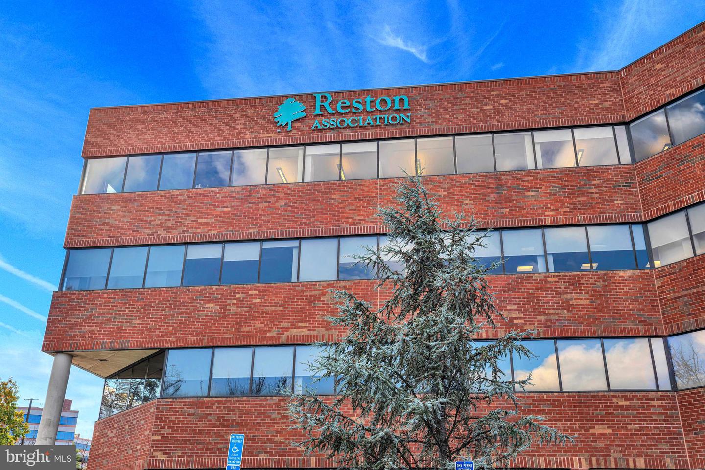 1840 GOLF VIEW CT, RESTON, Virginia 20190, 3 Bedrooms Bedrooms, ,2 BathroomsBathrooms,Residential,For sale,1840 GOLF VIEW CT,VAFX2277826 MLS # VAFX2277826 1840 GOLF VIEW CT, RESTON, Virginia 20190, 3 Bedrooms Bedrooms, ,2 BathroomsBathrooms,Residential,For sale,1840 GOLF VIEW CT,VAFX2277826 MLS # VAFX2277826