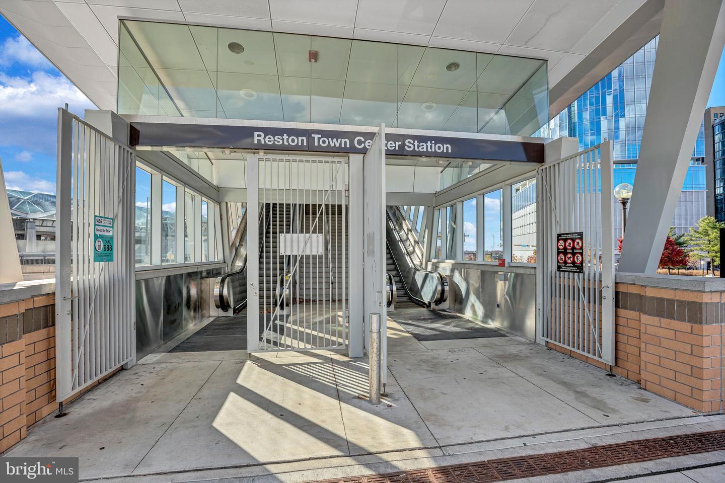 1840 GOLF VIEW CT, RESTON, Virginia 20190, 3 Bedrooms Bedrooms, ,2 BathroomsBathrooms,Residential,For sale,1840 GOLF VIEW CT,VAFX2277826 MLS # VAFX2277826 1840 GOLF VIEW CT, RESTON, Virginia 20190, 3 Bedrooms Bedrooms, ,2 BathroomsBathrooms,Residential,For sale,1840 GOLF VIEW CT,VAFX2277826 MLS # VAFX2277826