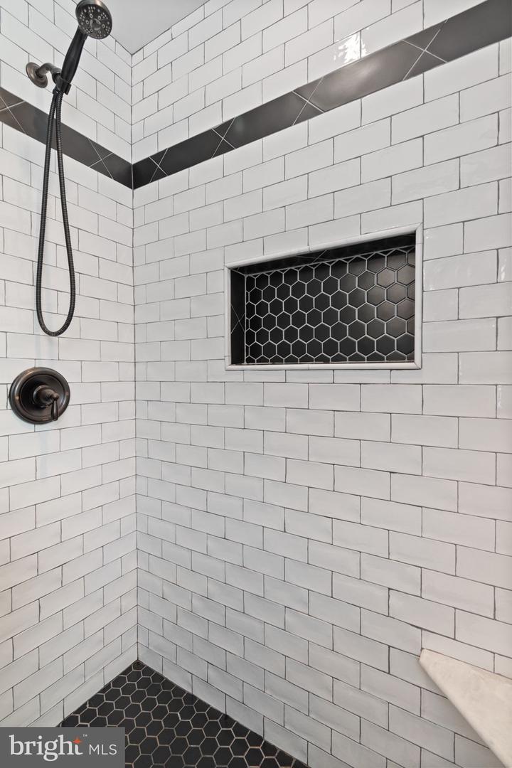 10714 DUDLEY CT, FAIRFAX, Virginia 22030, 4 Bedrooms Bedrooms, ,2 BathroomsBathrooms,Residential,For sale,10714 DUDLEY CT,VAFX2277946 MLS # VAFX2277946