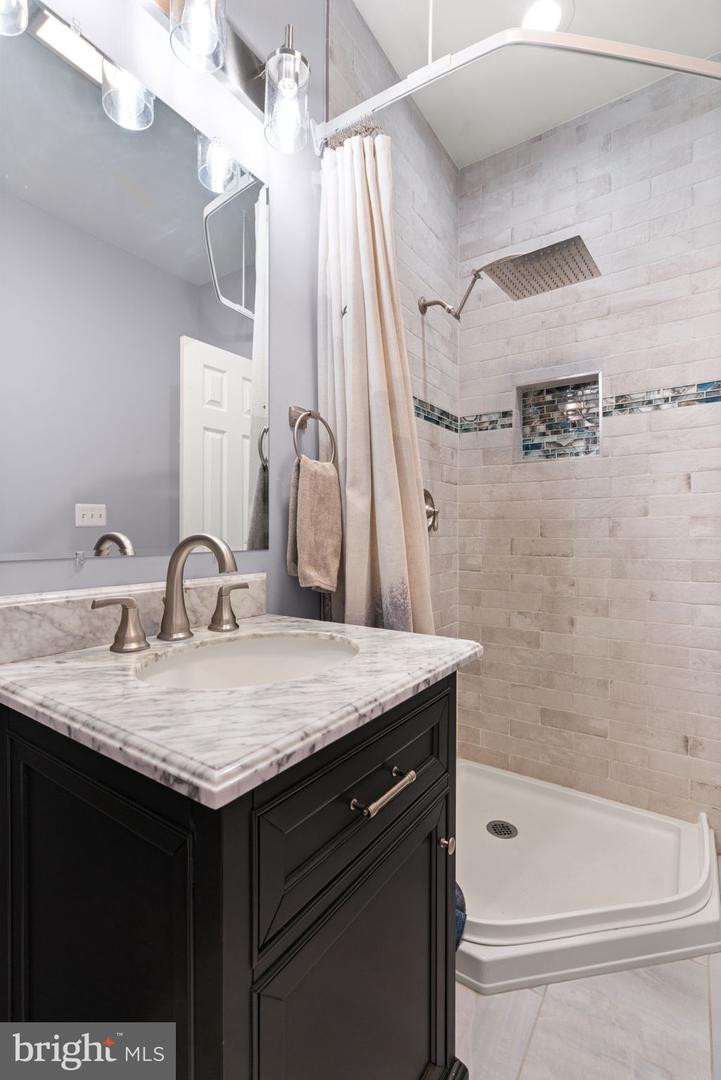 2182 TOWLES RD, MIDLAND, Virginia 22728, 5 Bedrooms Bedrooms, ,4 BathroomsBathrooms,Residential,For sale,2182 TOWLES RD,VAFQ2019608 MLS # VAFQ2019608