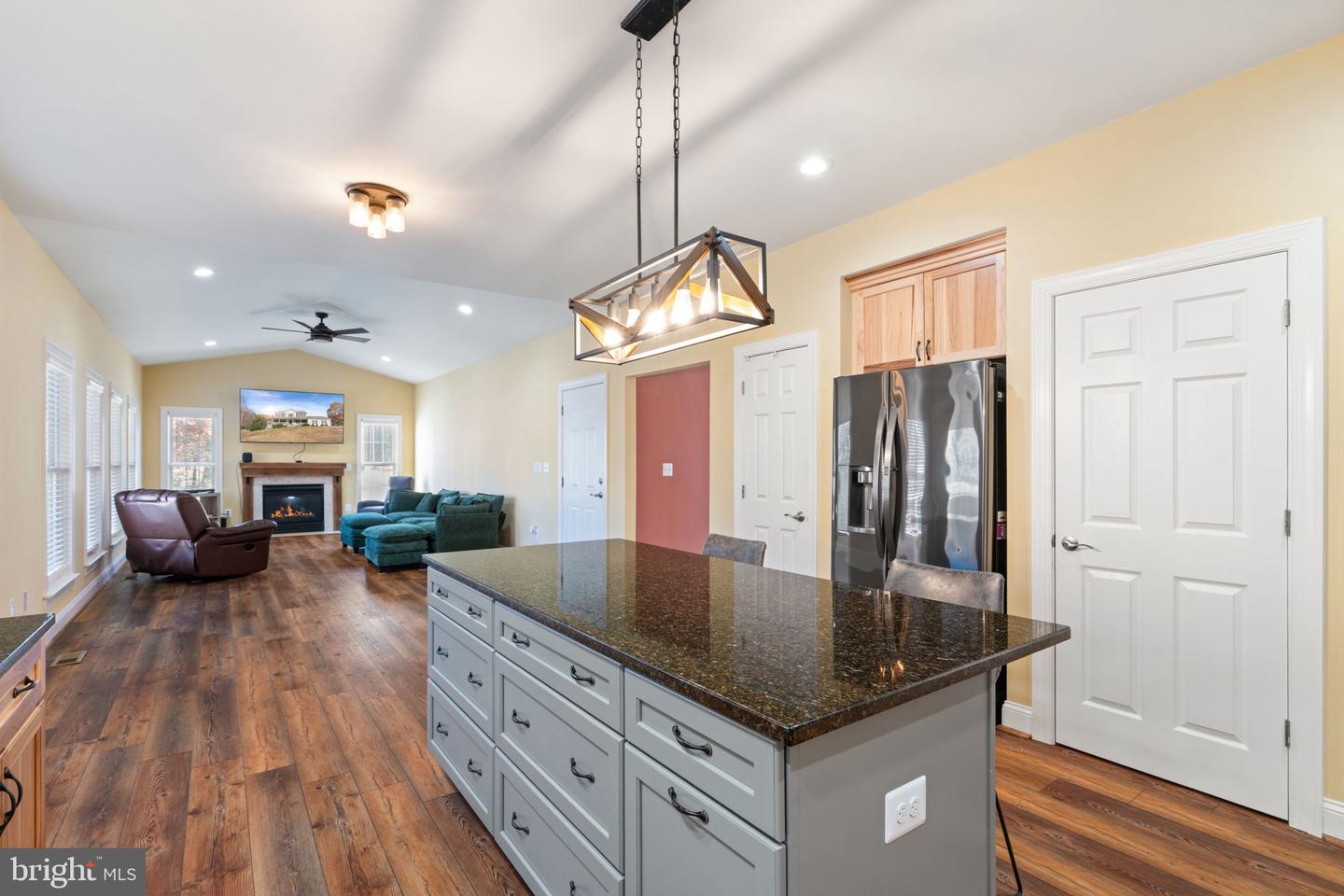 2182 TOWLES RD, MIDLAND, Virginia 22728, 5 Bedrooms Bedrooms, ,4 BathroomsBathrooms,Residential,For sale,2182 TOWLES RD,VAFQ2019608 MLS # VAFQ2019608