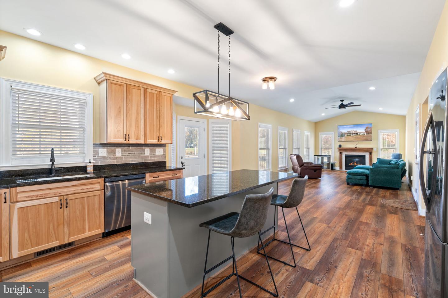 2182 TOWLES RD, MIDLAND, Virginia 22728, 5 Bedrooms Bedrooms, ,4 BathroomsBathrooms,Residential,For sale,2182 TOWLES RD,VAFQ2019608 MLS # VAFQ2019608