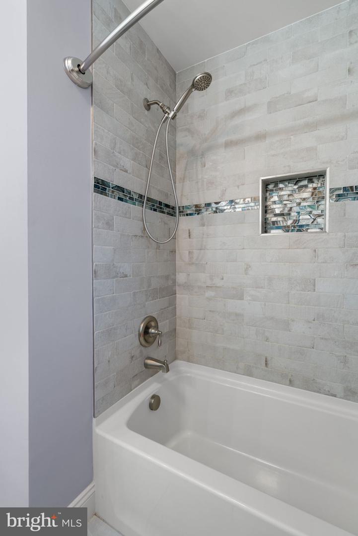 2182 TOWLES RD, MIDLAND, Virginia 22728, 5 Bedrooms Bedrooms, ,4 BathroomsBathrooms,Residential,For sale,2182 TOWLES RD,VAFQ2019608 MLS # VAFQ2019608