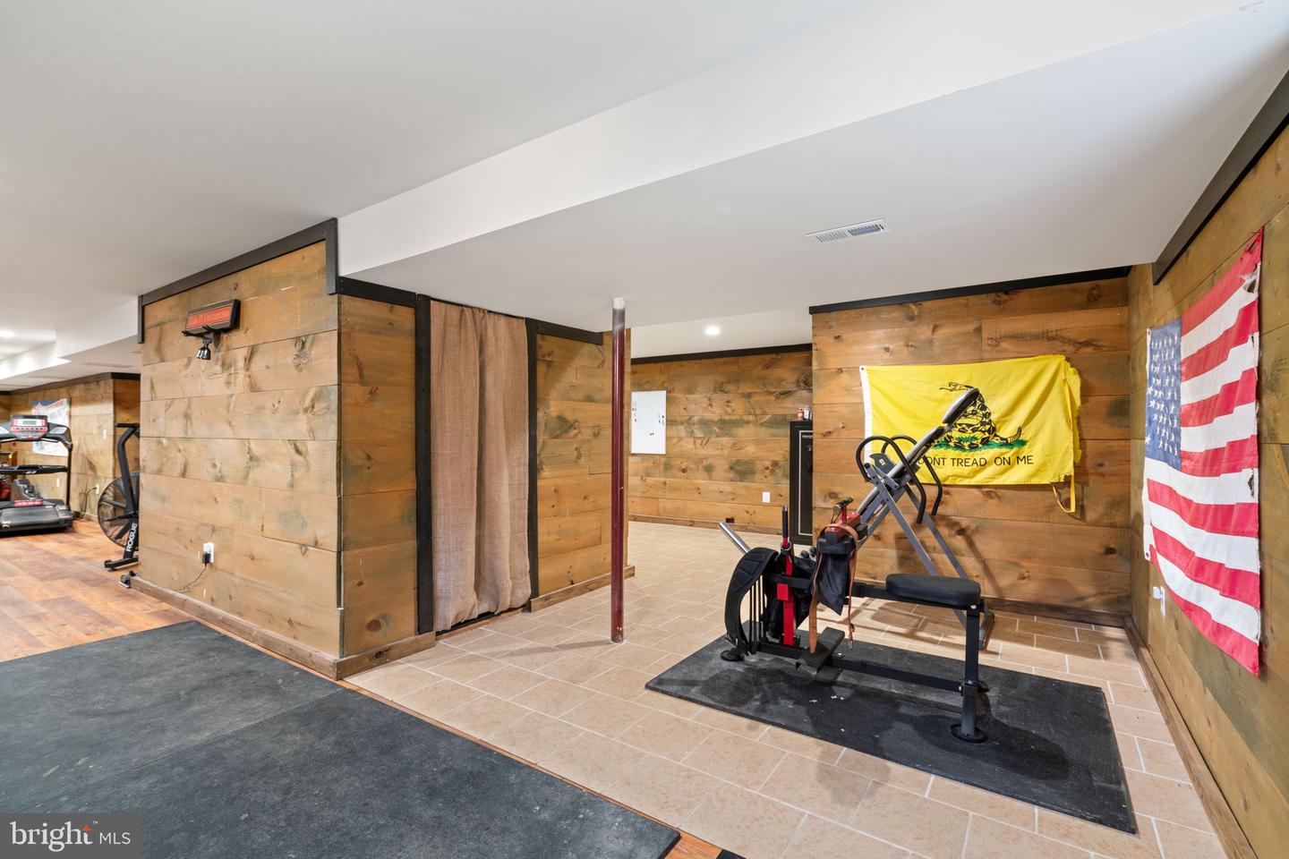 2182 TOWLES RD, MIDLAND, Virginia 22728, 5 Bedrooms Bedrooms, ,4 BathroomsBathrooms,Residential,For sale,2182 TOWLES RD,VAFQ2019608 MLS # VAFQ2019608