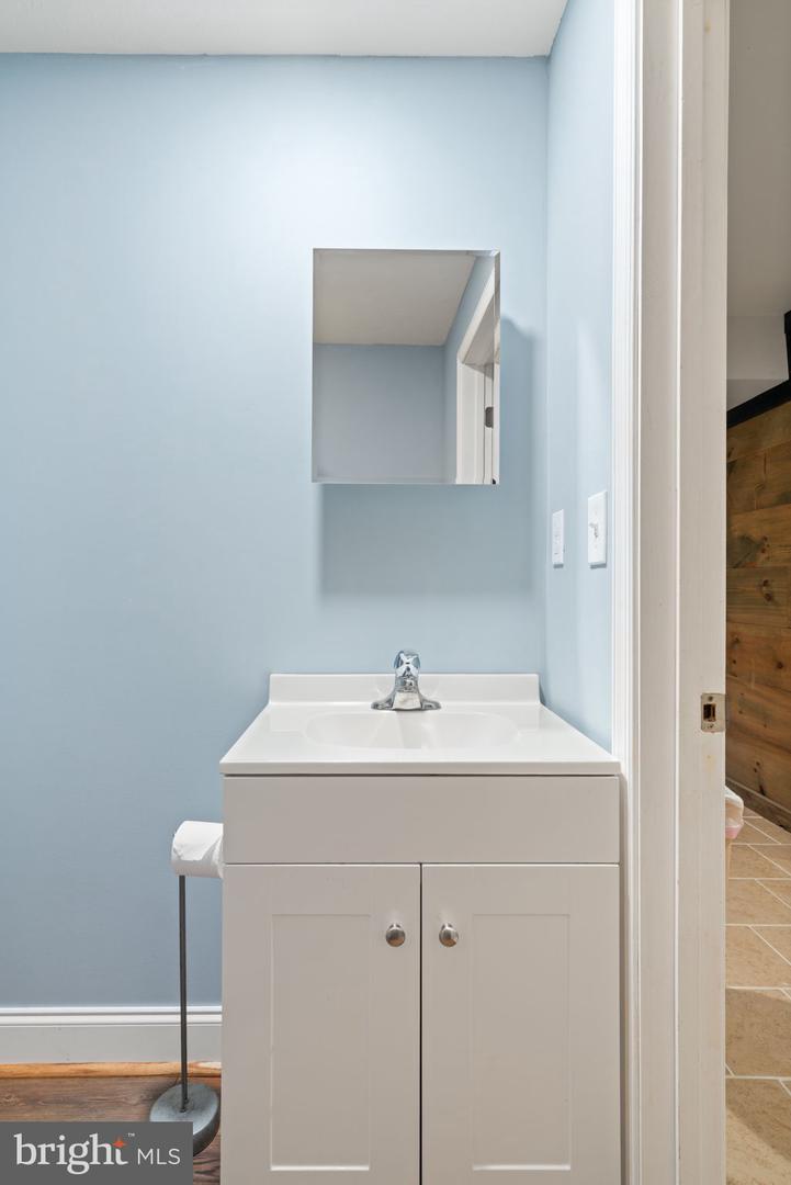 2182 TOWLES RD, MIDLAND, Virginia 22728, 5 Bedrooms Bedrooms, ,4 BathroomsBathrooms,Residential,For sale,2182 TOWLES RD,VAFQ2019608 MLS # VAFQ2019608