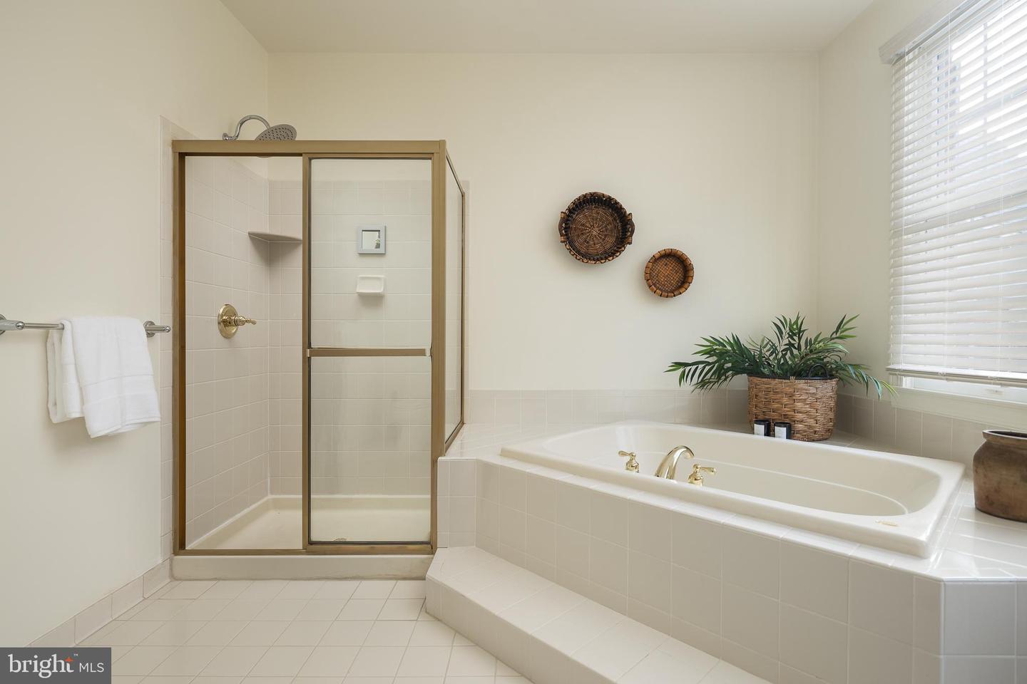 5923 INTERLACHEN CT, HAYMARKET, Virginia 20169, 4 Bedrooms Bedrooms, 8 Rooms Rooms,3 BathroomsBathrooms,Residential,For sale,5923 INTERLACHEN CT,VAPW2107532 MLS # VAPW2107532 5923 INTERLACHEN CT, HAYMARKET, Virginia 20169, 4 Bedrooms Bedrooms, 8 Rooms Rooms,3 BathroomsBathrooms,Residential,For sale,5923 INTERLACHEN CT,VAPW2107532 MLS # VAPW2107532