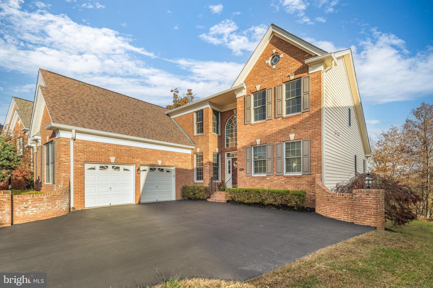 5923 INTERLACHEN CT, HAYMARKET, Virginia 20169, 4 Bedrooms Bedrooms, 8 Rooms Rooms,3 BathroomsBathrooms,Residential,For sale,5923 INTERLACHEN CT,VAPW2107532 MLS # VAPW2107532 5923 INTERLACHEN CT, HAYMARKET, Virginia 20169, 4 Bedrooms Bedrooms, 8 Rooms Rooms,3 BathroomsBathrooms,Residential,For sale,5923 INTERLACHEN CT,VAPW2107532 MLS # VAPW2107532
