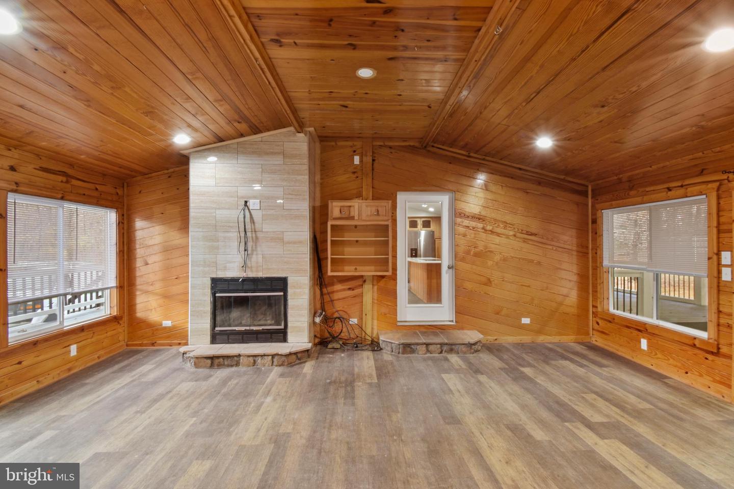 187 DUFF LN, RUCKERSVILLE, Virginia 22968, 6 Bedrooms Bedrooms, ,6 BathroomsBathrooms,Residential,For sale,187 DUFF LN,VAGR2000778 MLS # VAGR2000778