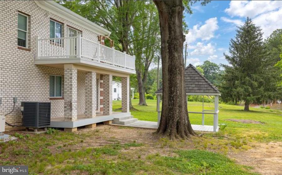 44 RAVENWOOD DR, FREDERICKSBURG, Virginia 22406, 3 Bedrooms Bedrooms, 12 Rooms Rooms,3 BathroomsBathrooms,Residential,For sale,44 RAVENWOOD DR,VAST2044130 MLS # VAST2044130