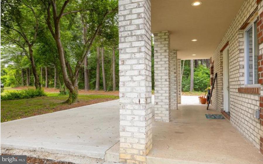 44 RAVENWOOD DR, FREDERICKSBURG, Virginia 22406, 3 Bedrooms Bedrooms, 12 Rooms Rooms,3 BathroomsBathrooms,Residential,For sale,44 RAVENWOOD DR,VAST2044130 MLS # VAST2044130