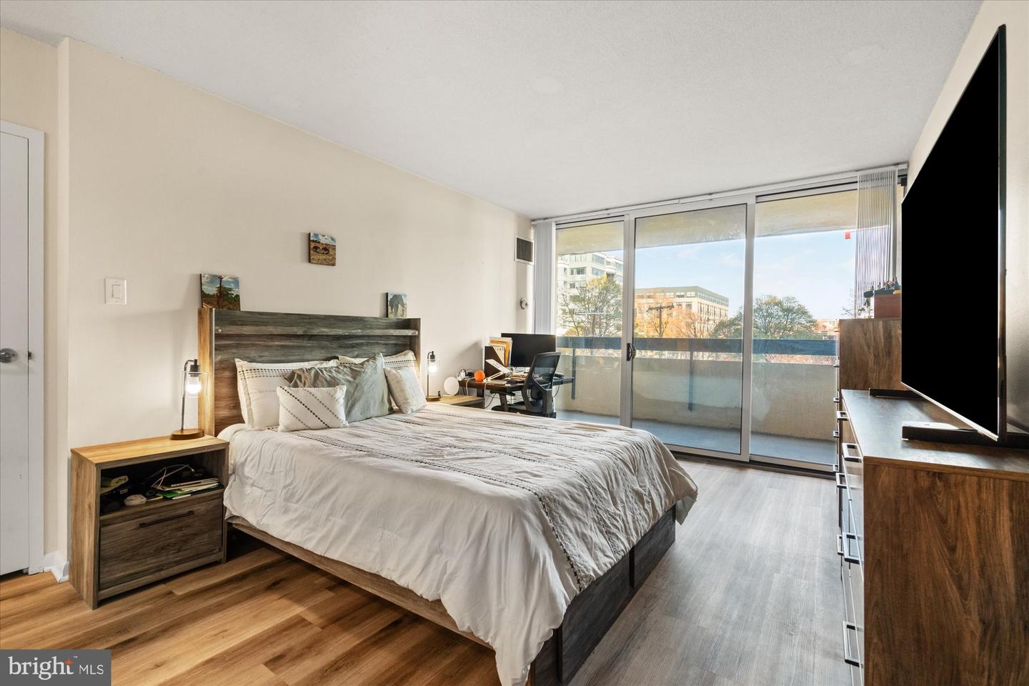 400 MADISON ST #304, ALEXANDRIA, Virginia 22314, 2 Bedrooms Bedrooms, ,2 BathroomsBathrooms,Residential,For sale,400 MADISON ST #304,VAAX2051640 MLS # VAAX2051640 400 MADISON ST #304, ALEXANDRIA, Virginia 22314, 2 Bedrooms Bedrooms, ,2 BathroomsBathrooms,Residential,For sale,400 MADISON ST #304,VAAX2051640 MLS # VAAX2051640