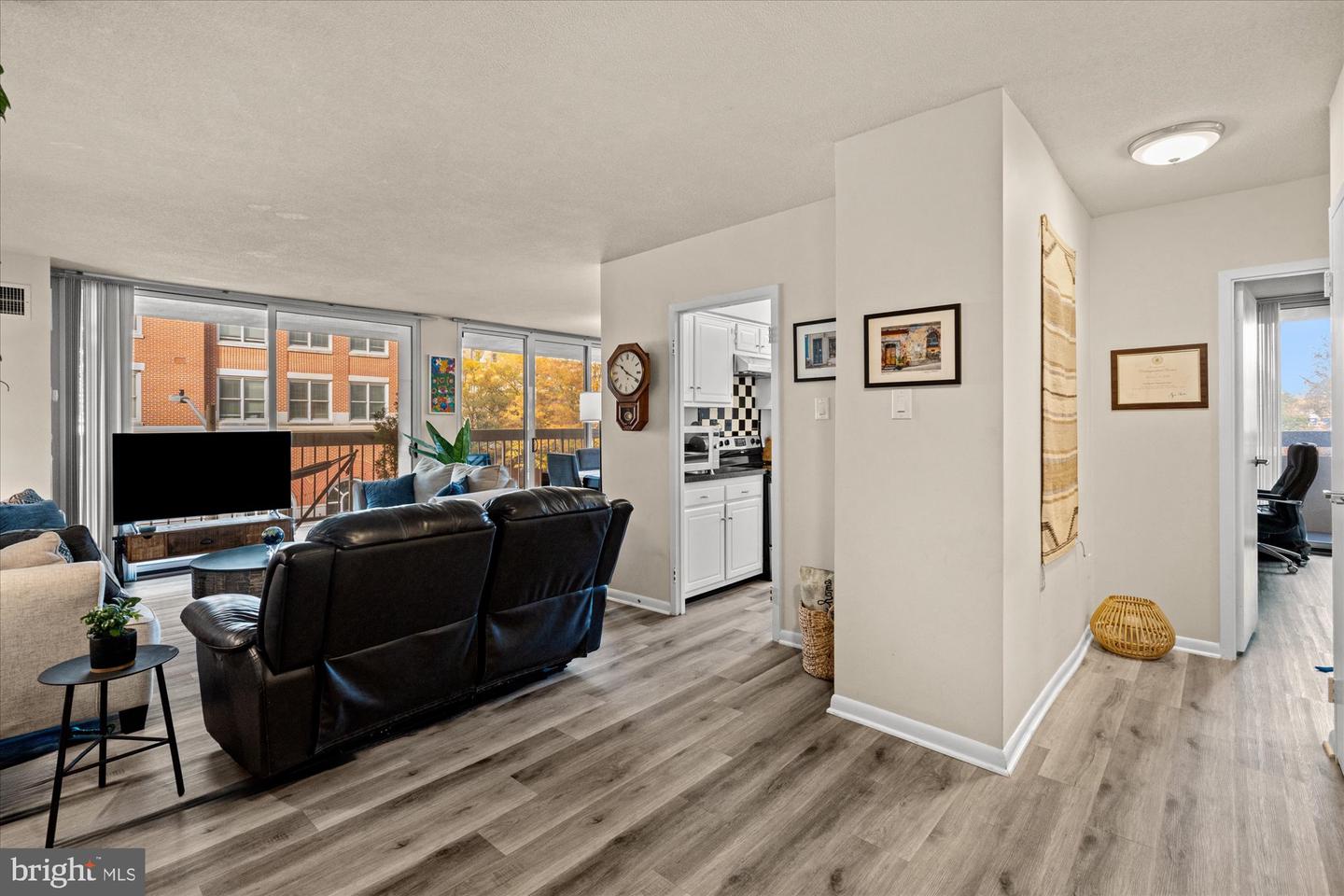 400 MADISON ST #304, ALEXANDRIA, Virginia 22314, 2 Bedrooms Bedrooms, ,2 BathroomsBathrooms,Residential,For sale,400 MADISON ST #304,VAAX2051640 MLS # VAAX2051640 400 MADISON ST #304, ALEXANDRIA, Virginia 22314, 2 Bedrooms Bedrooms, ,2 BathroomsBathrooms,Residential,For sale,400 MADISON ST #304,VAAX2051640 MLS # VAAX2051640