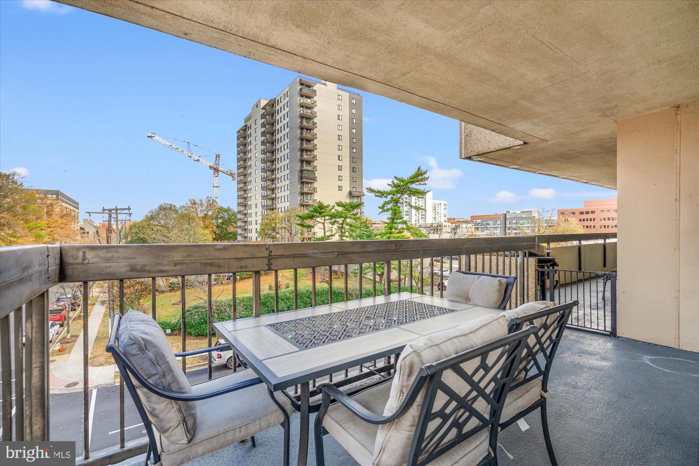 400 MADISON ST #304, ALEXANDRIA, Virginia 22314, 2 Bedrooms Bedrooms, ,2 BathroomsBathrooms,Residential,For sale,400 MADISON ST #304,VAAX2051640 MLS # VAAX2051640 400 MADISON ST #304, ALEXANDRIA, Virginia 22314, 2 Bedrooms Bedrooms, ,2 BathroomsBathrooms,Residential,For sale,400 MADISON ST #304,VAAX2051640 MLS # VAAX2051640