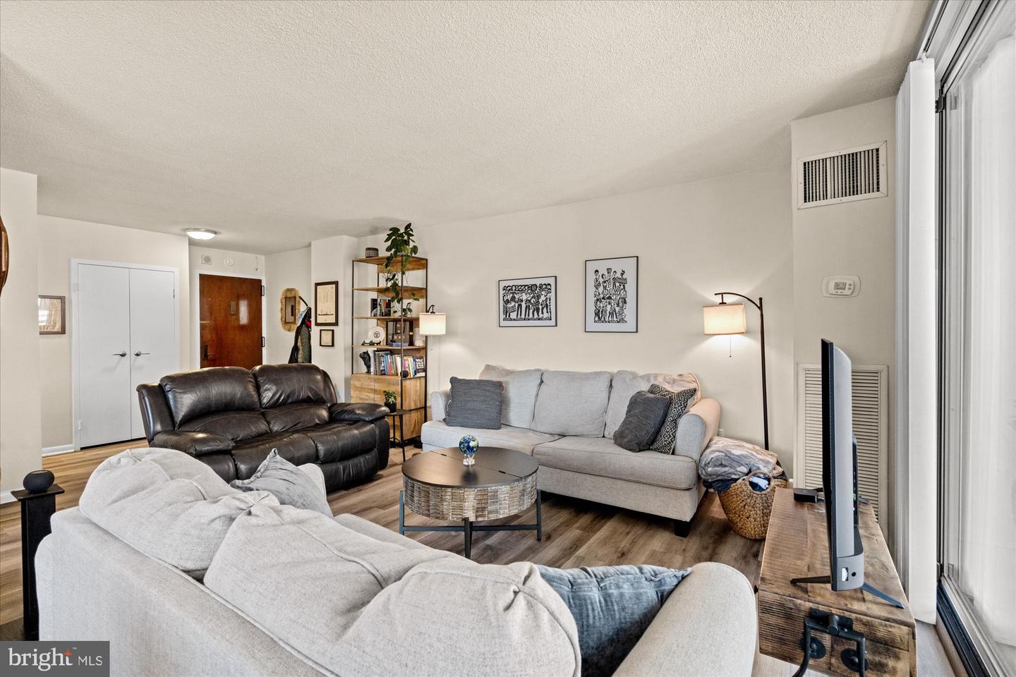 400 MADISON ST #304, ALEXANDRIA, Virginia 22314, 2 Bedrooms Bedrooms, ,2 BathroomsBathrooms,Residential,For sale,400 MADISON ST #304,VAAX2051640 MLS # VAAX2051640 400 MADISON ST #304, ALEXANDRIA, Virginia 22314, 2 Bedrooms Bedrooms, ,2 BathroomsBathrooms,Residential,For sale,400 MADISON ST #304,VAAX2051640 MLS # VAAX2051640
