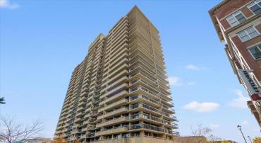 400 MADISON ST #304, ALEXANDRIA, Virginia 22314, 2 Bedrooms Bedrooms, ,2 BathroomsBathrooms,Residential,For sale,400 MADISON ST #304,VAAX2051640 MLS # VAAX2051640