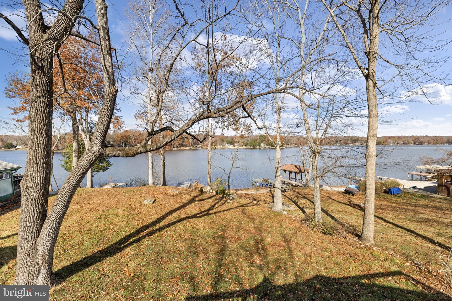 1262 S LAKESHORE DR, LOUISA, Virginia 23093, 3 Bedrooms Bedrooms, 9 Rooms Rooms,2 BathroomsBathrooms,Residential,For sale,1262 S LAKESHORE DR,VALA2008892 MLS # VALA2008892