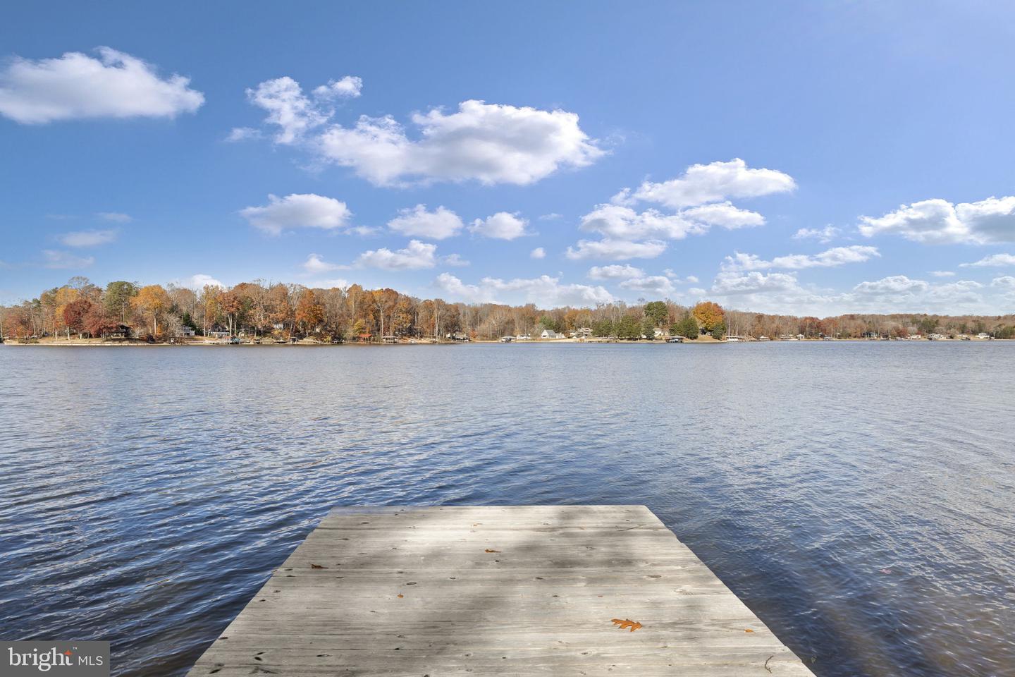 1262 S LAKESHORE DR, LOUISA, Virginia 23093, 3 Bedrooms Bedrooms, 9 Rooms Rooms,2 BathroomsBathrooms,Residential,For sale,1262 S LAKESHORE DR,VALA2008892 MLS # VALA2008892