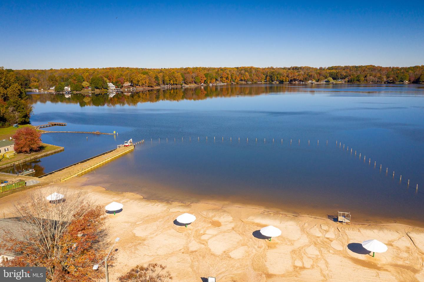 1262 S LAKESHORE DR, LOUISA, Virginia 23093, 3 Bedrooms Bedrooms, 9 Rooms Rooms,2 BathroomsBathrooms,Residential,For sale,1262 S LAKESHORE DR,VALA2008892 MLS # VALA2008892