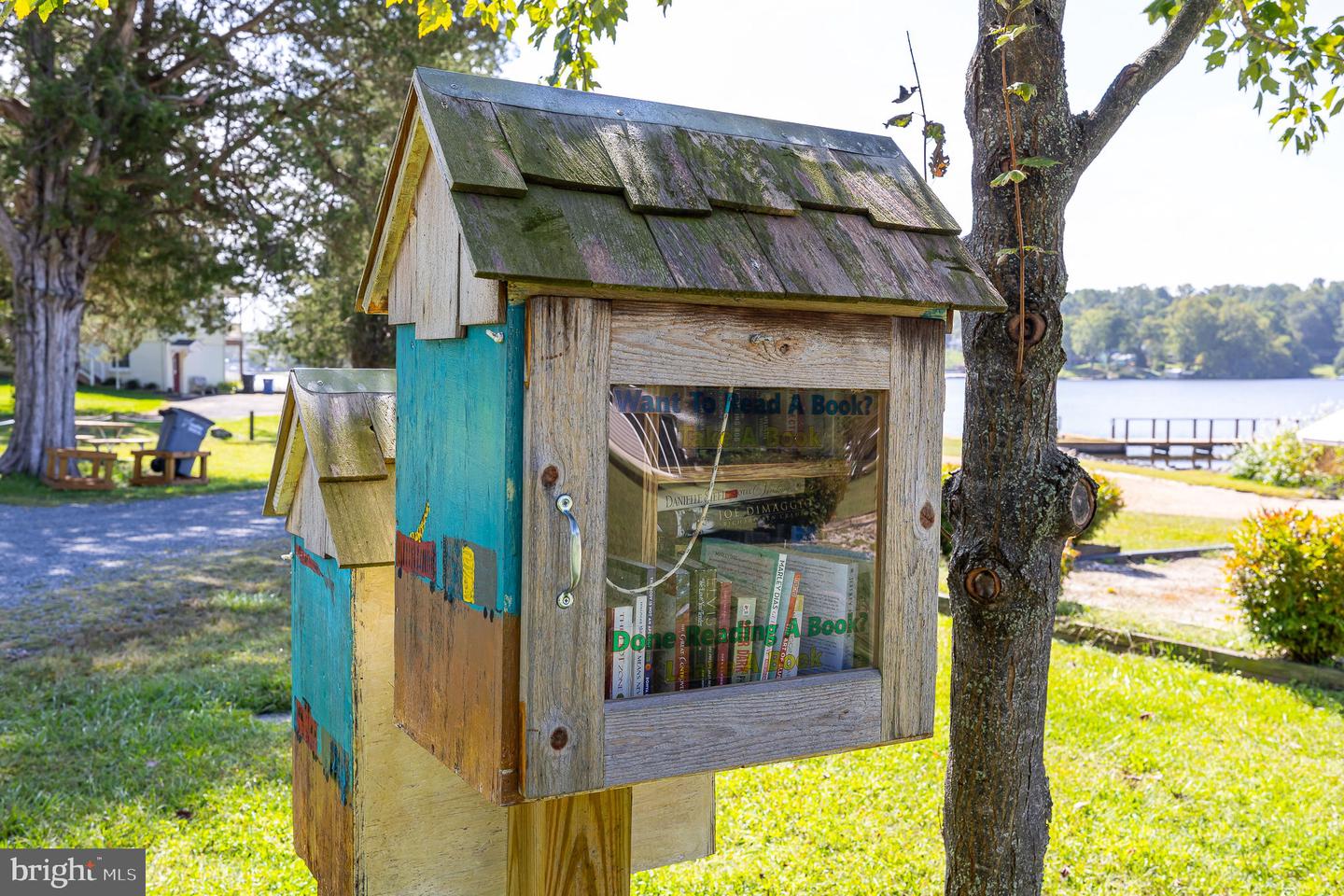 1262 S LAKESHORE DR, LOUISA, Virginia 23093, 3 Bedrooms Bedrooms, 9 Rooms Rooms,2 BathroomsBathrooms,Residential,For sale,1262 S LAKESHORE DR,VALA2008892 MLS # VALA2008892