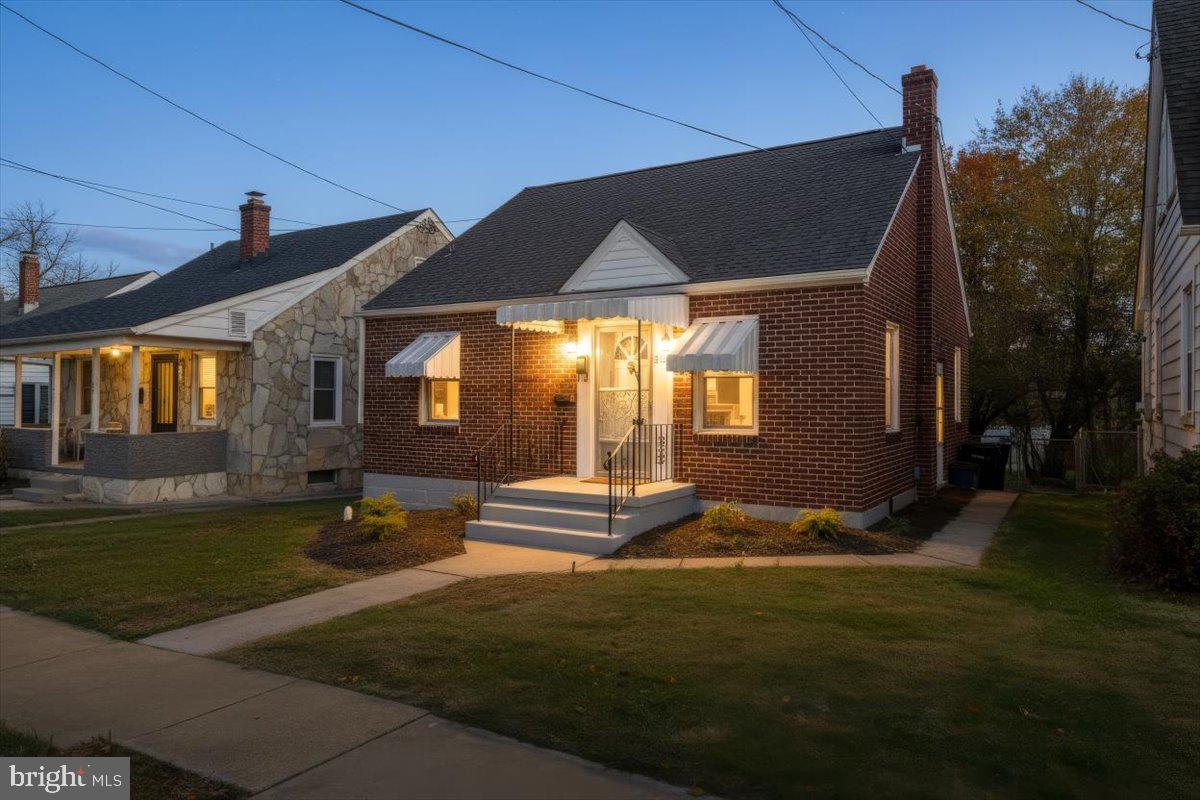 312 SHAWNEE AVE, WINCHESTER, Virginia 22601, 3 Bedrooms Bedrooms, 7 Rooms Rooms,1 BathroomBathrooms,Residential,For sale,312 SHAWNEE AVE,VAWI2009454 MLS # VAWI2009454