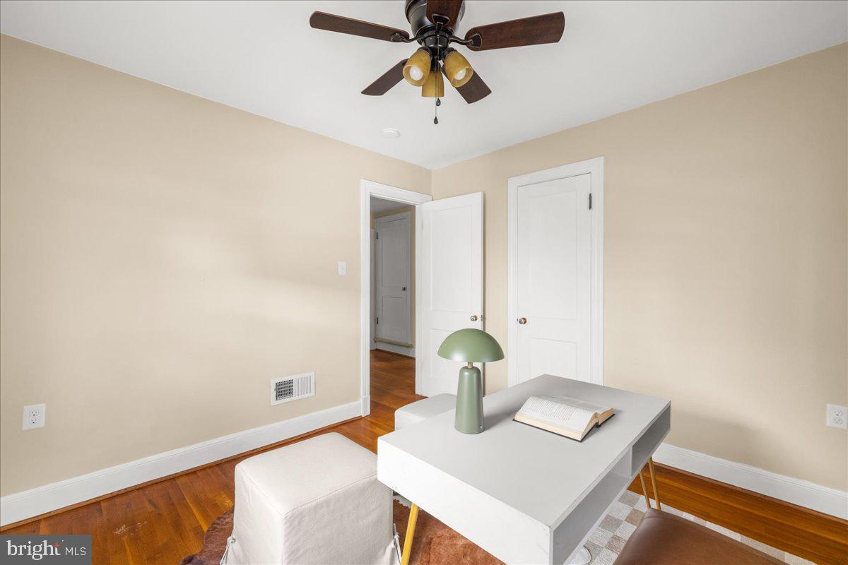 312 SHAWNEE AVE, WINCHESTER, Virginia 22601, 3 Bedrooms Bedrooms, 7 Rooms Rooms,1 BathroomBathrooms,Residential,For sale,312 SHAWNEE AVE,VAWI2009454 MLS # VAWI2009454