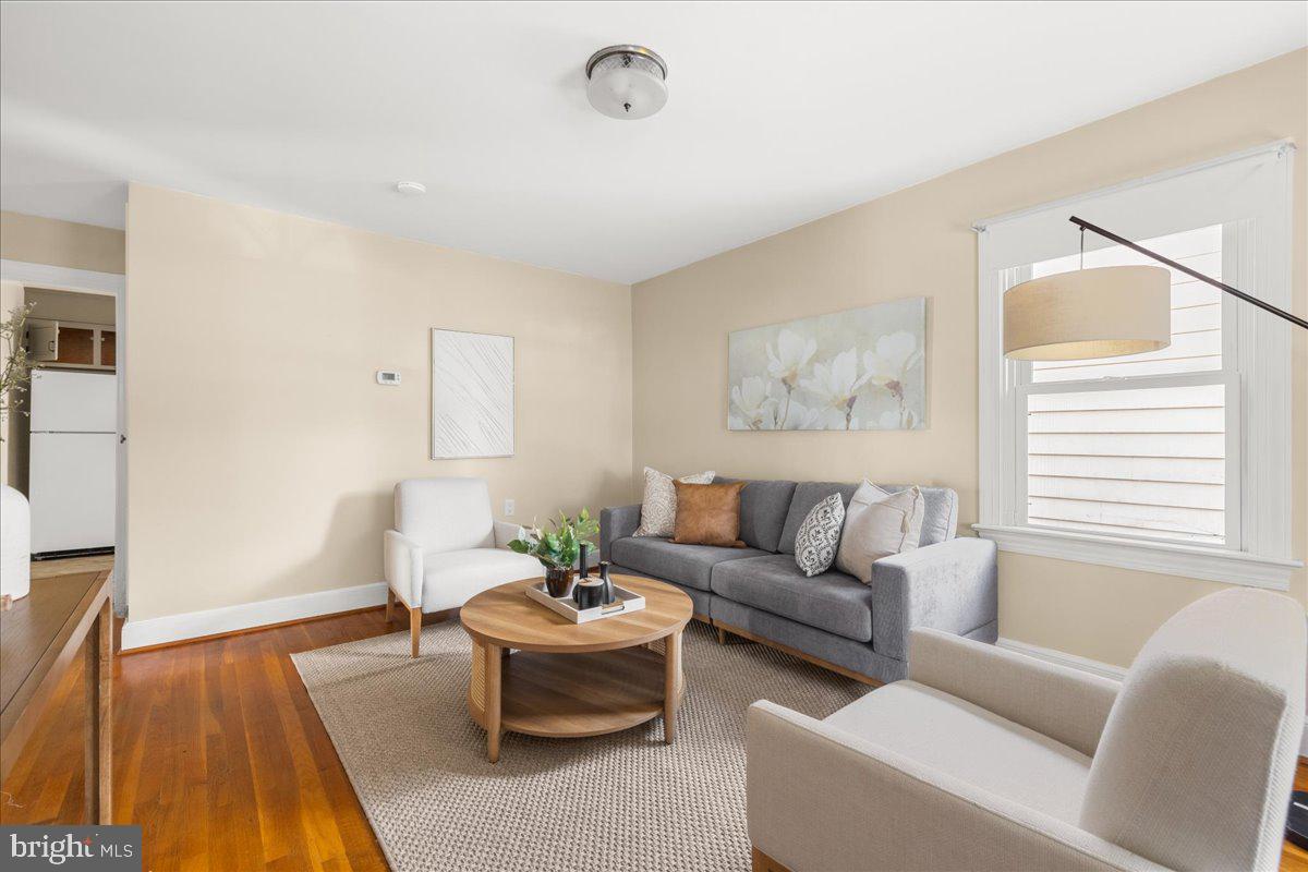 312 SHAWNEE AVE, WINCHESTER, Virginia 22601, 3 Bedrooms Bedrooms, 7 Rooms Rooms,1 BathroomBathrooms,Residential,For sale,312 SHAWNEE AVE,VAWI2009454 MLS # VAWI2009454