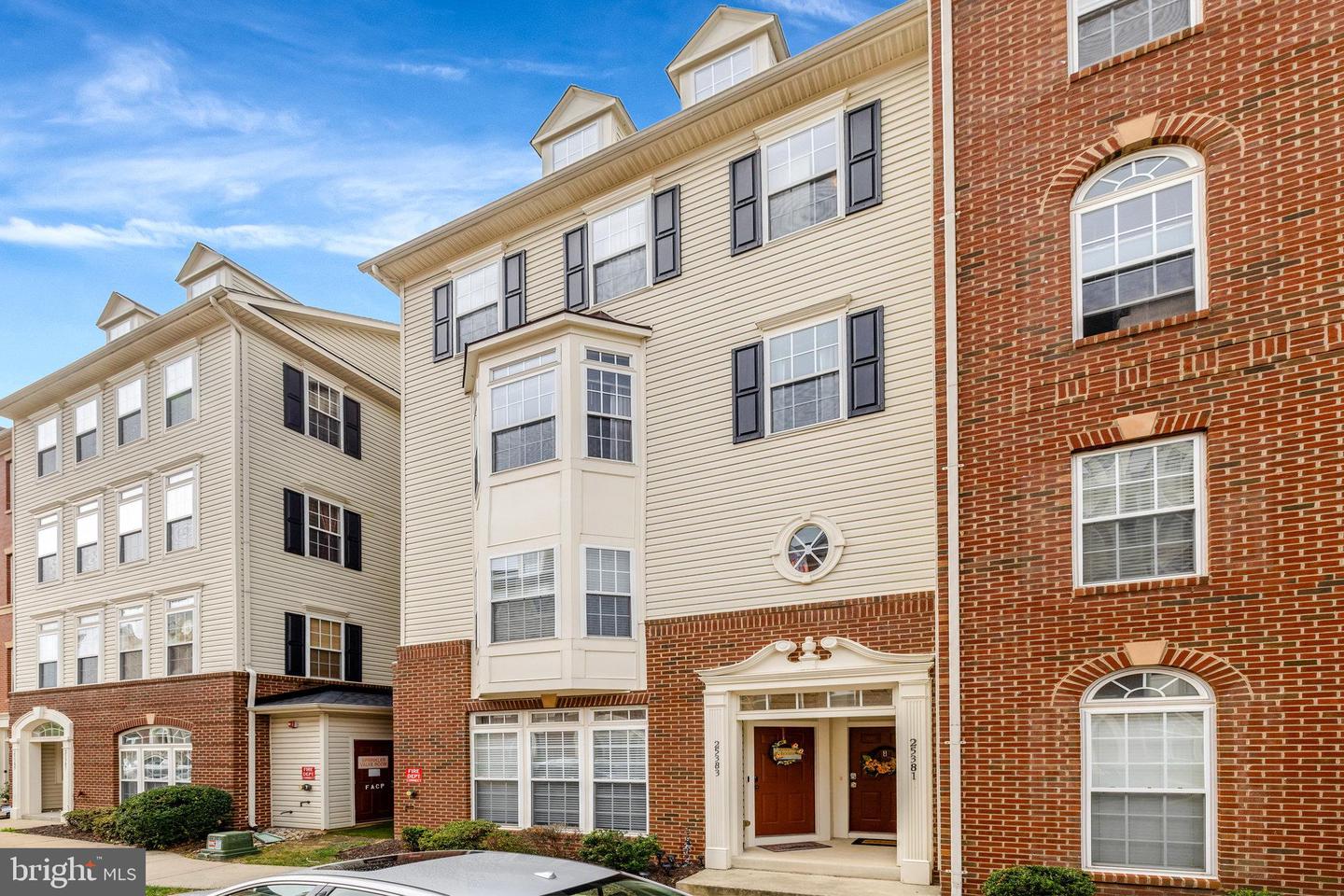 25381 PATRIOT TER, ALDIE, Virginia 20105, 3 Bedrooms Bedrooms, ,2 BathroomsBathrooms,Residential,For sale,25381 PATRIOT TER,VALO2110982 MLS # VALO2110982