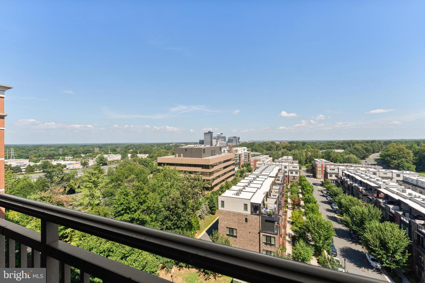 11760 SUNRISE VALLEY DR #809, RESTON, Virginia 20191, 1 Bedroom Bedrooms, ,1 BathroomBathrooms,Residential,For sale,11760 SUNRISE VALLEY DR #809,VAFX2278702 MLS # VAFX2278702