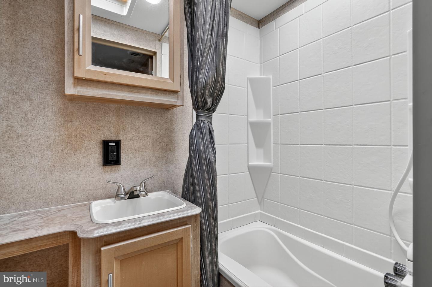 8061 MIRE POND ONE, CHINCOTEAGUE, Virginia 23336, 2 Bedrooms Bedrooms, ,1 BathroomBathrooms,Residential,For sale,8061 MIRE POND ONE,VAAC2002382 MLS # VAAC2002382 8061 MIRE POND ONE, CHINCOTEAGUE, Virginia 23336, 2 Bedrooms Bedrooms, ,1 BathroomBathrooms,Residential,For sale,8061 MIRE POND ONE,VAAC2002382 MLS # VAAC2002382