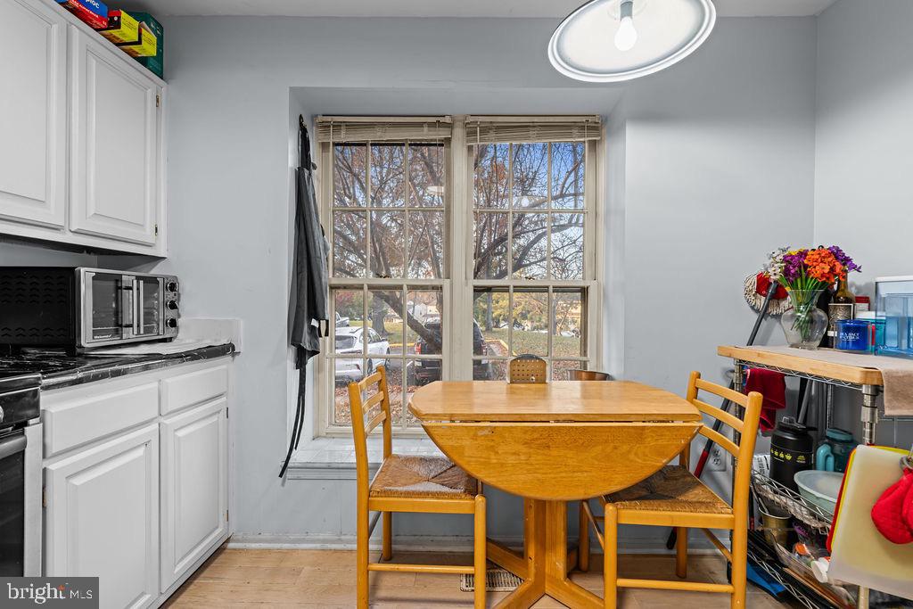 14434 SALISBURY PLAIN CT, CENTREVILLE, Virginia 20120, 2 Bedrooms Bedrooms, ,3 BathroomsBathrooms,Residential,For sale,14434 SALISBURY PLAIN CT,VAFX2278710 MLS # VAFX2278710