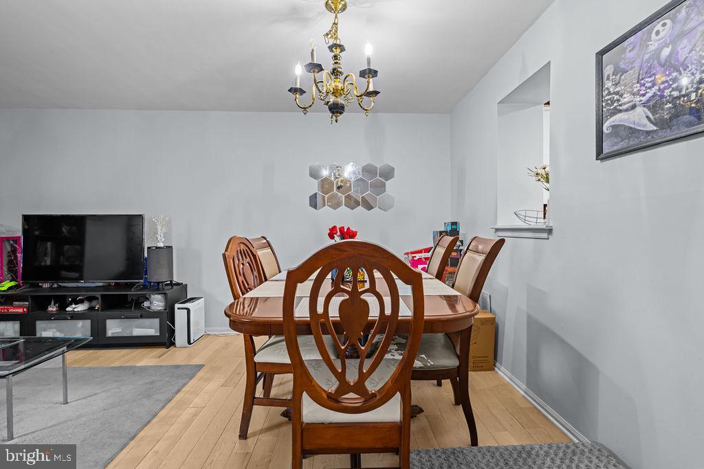 14434 SALISBURY PLAIN CT, CENTREVILLE, Virginia 20120, 2 Bedrooms Bedrooms, ,3 BathroomsBathrooms,Residential,For sale,14434 SALISBURY PLAIN CT,VAFX2278710 MLS # VAFX2278710