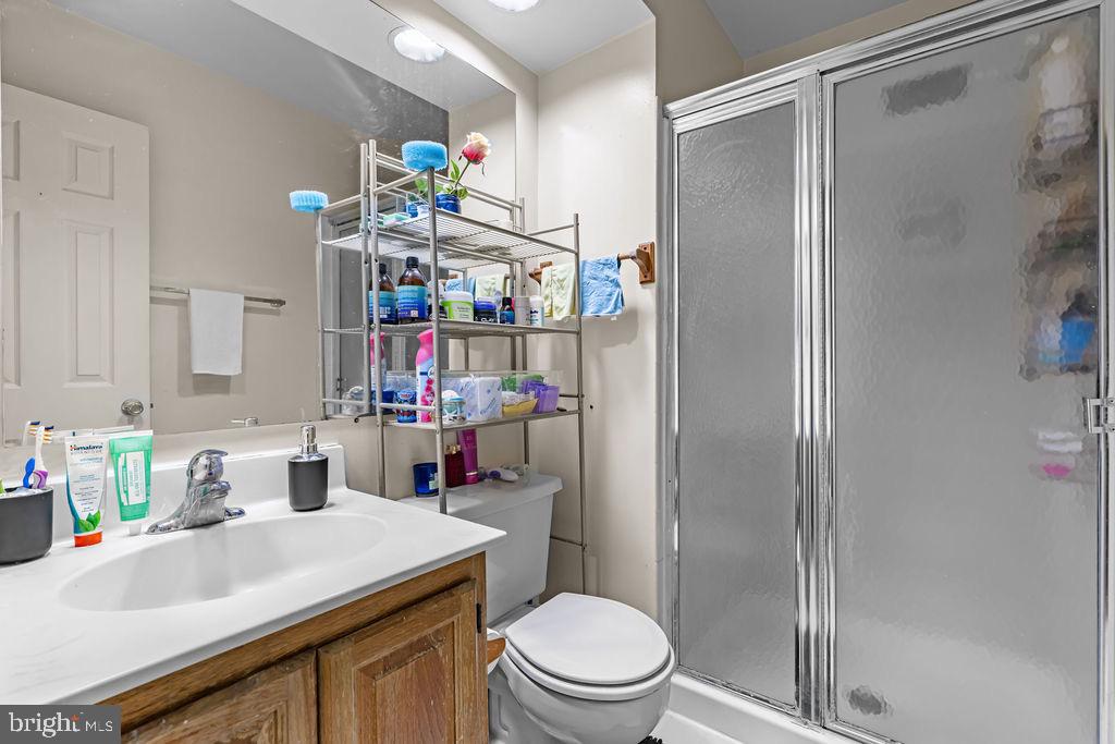 14434 SALISBURY PLAIN CT, CENTREVILLE, Virginia 20120, 2 Bedrooms Bedrooms, ,3 BathroomsBathrooms,Residential,For sale,14434 SALISBURY PLAIN CT,VAFX2278710 MLS # VAFX2278710