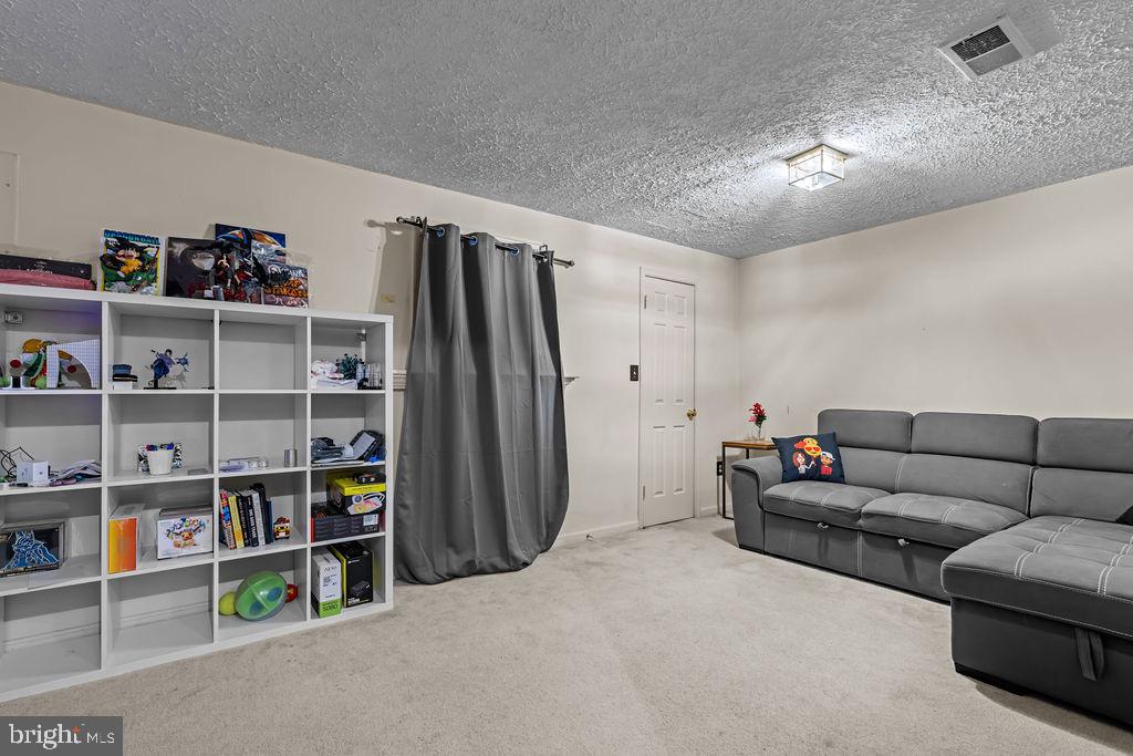 14434 SALISBURY PLAIN CT, CENTREVILLE, Virginia 20120, 2 Bedrooms Bedrooms, ,3 BathroomsBathrooms,Residential,For sale,14434 SALISBURY PLAIN CT,VAFX2278710 MLS # VAFX2278710