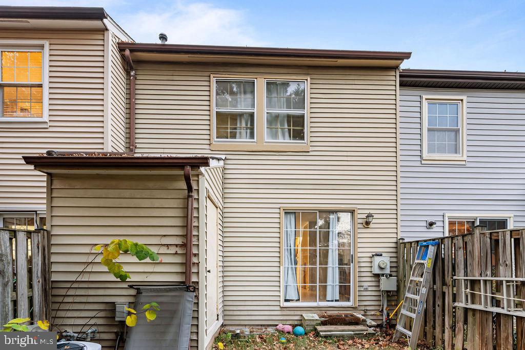 14434 SALISBURY PLAIN CT, CENTREVILLE, Virginia 20120, 2 Bedrooms Bedrooms, ,3 BathroomsBathrooms,Residential,For sale,14434 SALISBURY PLAIN CT,VAFX2278710 MLS # VAFX2278710