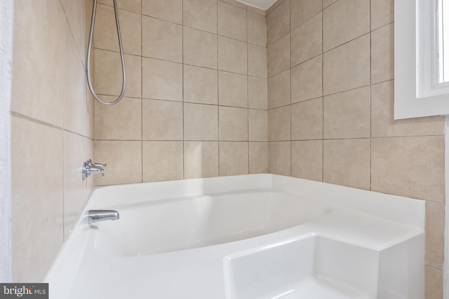 7805 TAYLOE DR #133, MANASSAS, Virginia 20112, 3 Bedrooms Bedrooms, ,2 BathroomsBathrooms,Residential,For sale,7805 TAYLOE DR #133,VAPW2107652 MLS # VAPW2107652