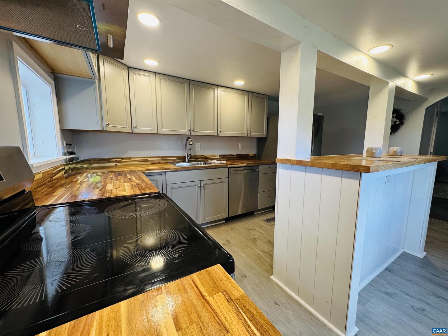 43 NISWANDER RD, STAUNTON, Virginia 24401, 4 Bedrooms Bedrooms, ,2 BathroomsBathrooms,Residential,For sale,43 NISWANDER RD,670985 MLS # 670985