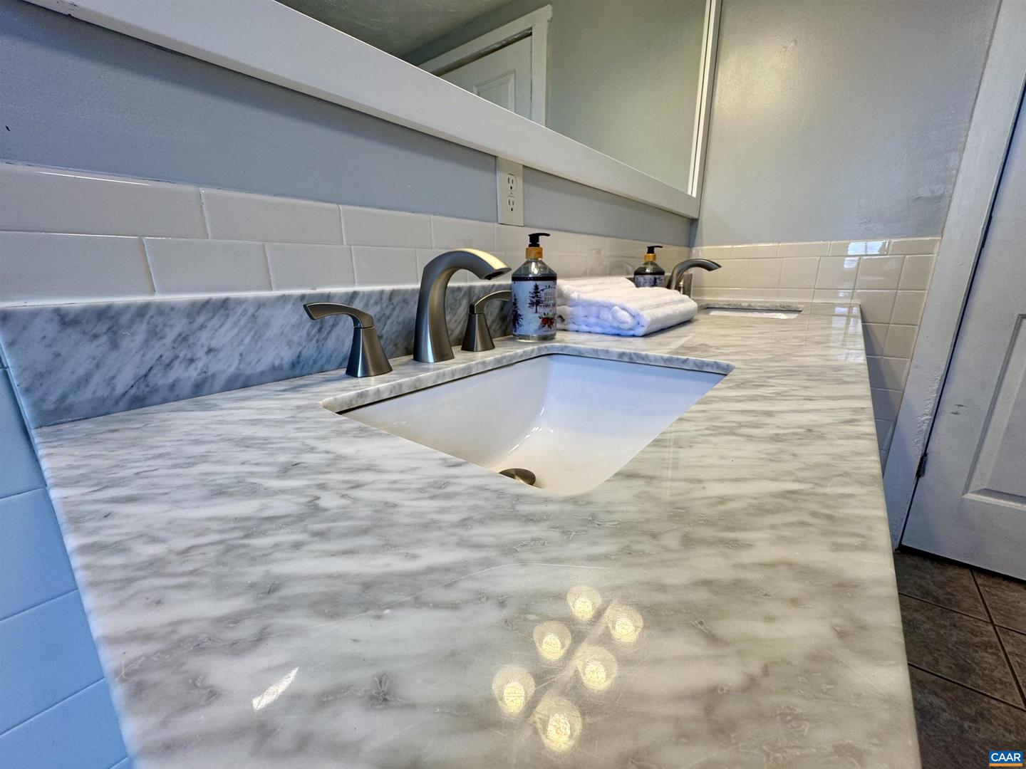 43 NISWANDER RD, STAUNTON, Virginia 24401, 4 Bedrooms Bedrooms, ,2 BathroomsBathrooms,Residential,For sale,43 NISWANDER RD,670985 MLS # 670985