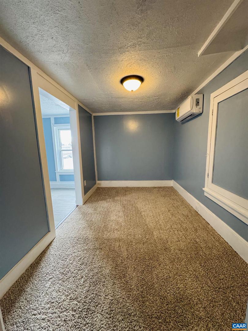 43 NISWANDER RD, STAUNTON, Virginia 24401, 4 Bedrooms Bedrooms, ,2 BathroomsBathrooms,Residential,For sale,43 NISWANDER RD,670985 MLS # 670985