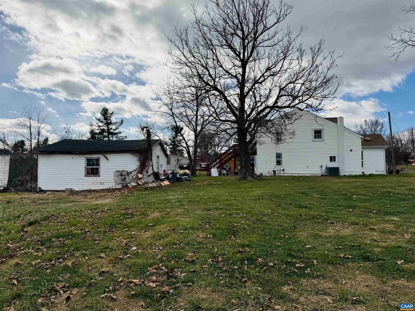 43 NISWANDER RD, STAUNTON, Virginia 24401, 4 Bedrooms Bedrooms, ,2 BathroomsBathrooms,Residential,For sale,43 NISWANDER RD,670985 MLS # 670985