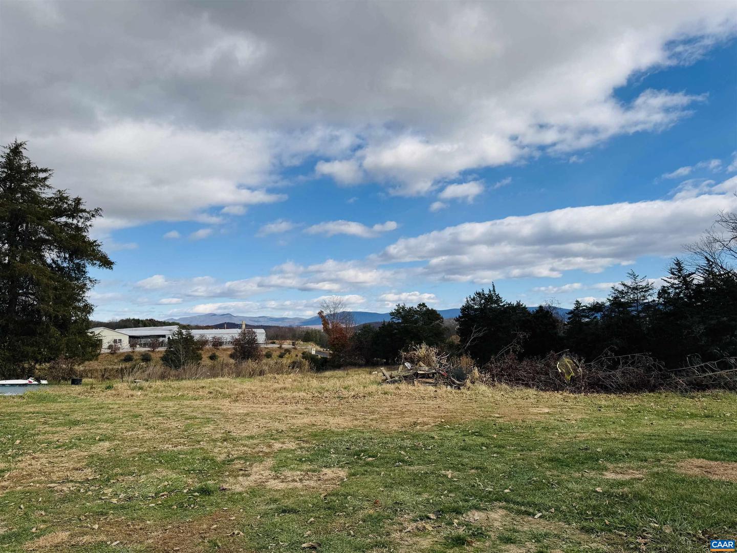 43 NISWANDER RD, STAUNTON, Virginia 24401, 4 Bedrooms Bedrooms, ,2 BathroomsBathrooms,Residential,For sale,43 NISWANDER RD,670985 MLS # 670985