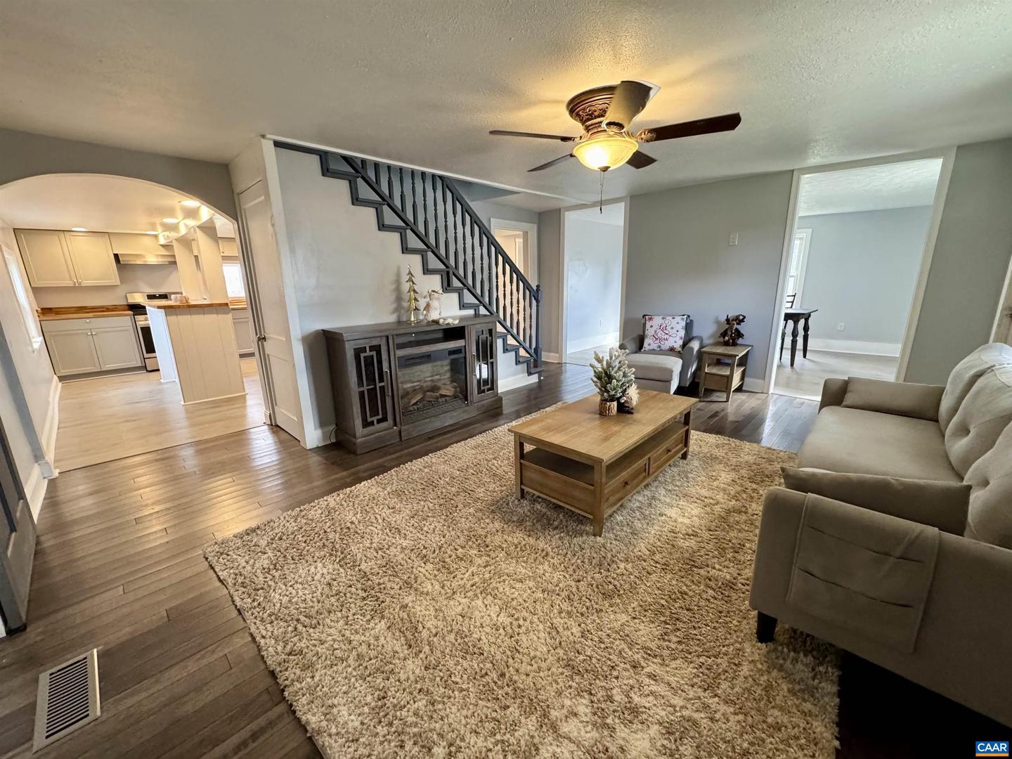 43 NISWANDER RD, STAUNTON, Virginia 24401, 4 Bedrooms Bedrooms, ,2 BathroomsBathrooms,Residential,For sale,43 NISWANDER RD,670985 MLS # 670985