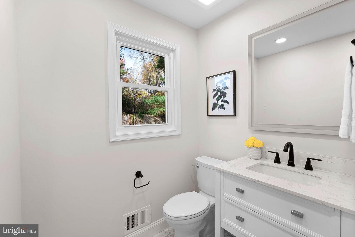 220 NORTH ST NE, LEESBURG, Virginia 20176, 4 Bedrooms Bedrooms, 15 Rooms Rooms,3 BathroomsBathrooms,Residential,For sale,220 NORTH ST NE,VALO2111014 MLS # VALO2111014 220 NORTH ST NE, LEESBURG, Virginia 20176, 4 Bedrooms Bedrooms, 15 Rooms Rooms,3 BathroomsBathrooms,Residential,For sale,220 NORTH ST NE,VALO2111014 MLS # VALO2111014