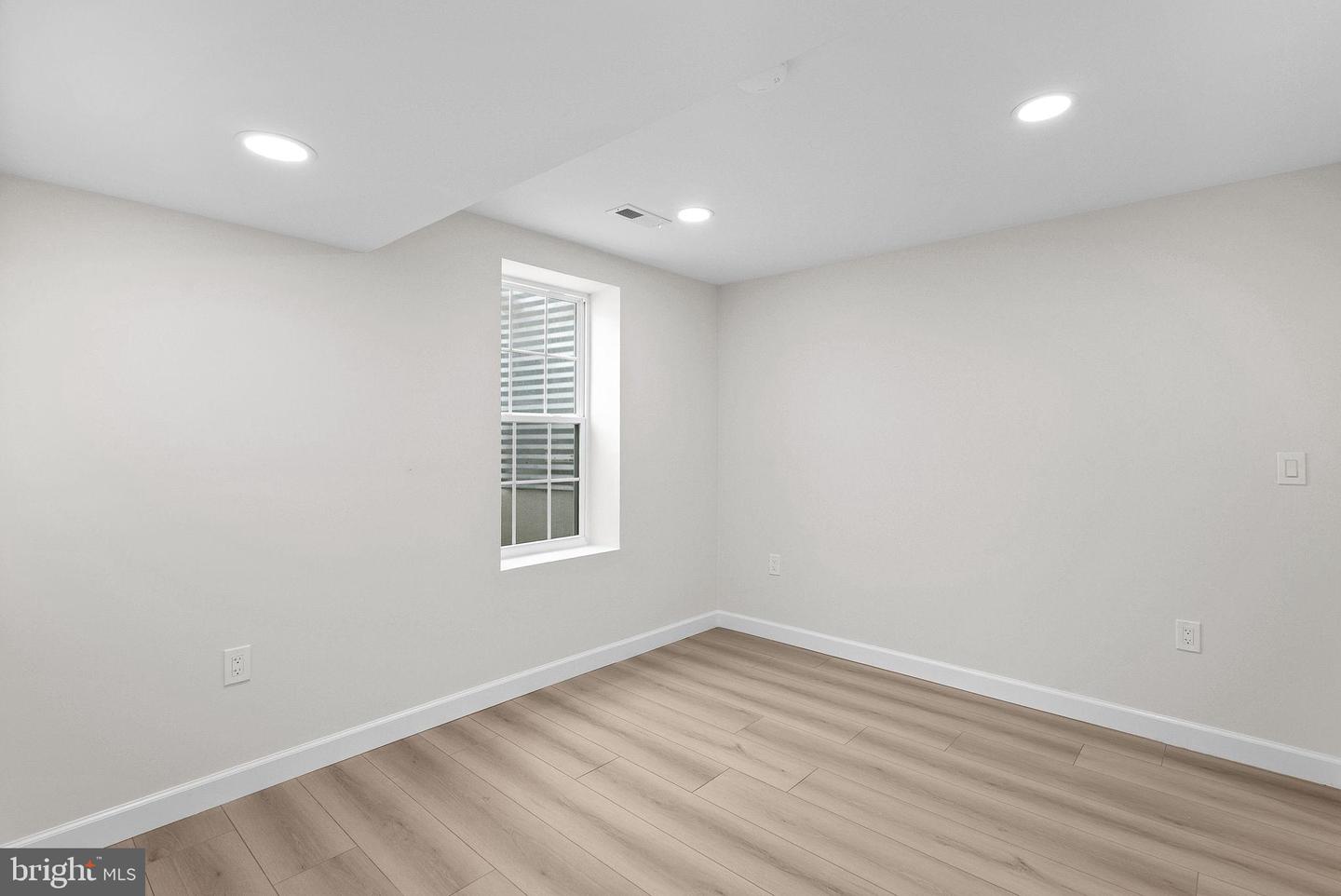 220 NORTH ST NE, LEESBURG, Virginia 20176, 4 Bedrooms Bedrooms, 15 Rooms Rooms,3 BathroomsBathrooms,Residential,For sale,220 NORTH ST NE,VALO2111014 MLS # VALO2111014 220 NORTH ST NE, LEESBURG, Virginia 20176, 4 Bedrooms Bedrooms, 15 Rooms Rooms,3 BathroomsBathrooms,Residential,For sale,220 NORTH ST NE,VALO2111014 MLS # VALO2111014