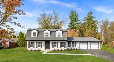 220 NORTH ST NE, LEESBURG, Virginia 20176, 4 Bedrooms Bedrooms, 15 Rooms Rooms,3 BathroomsBathrooms,Residential,For sale,220 NORTH ST NE,VALO2111014 MLS # VALO2111014