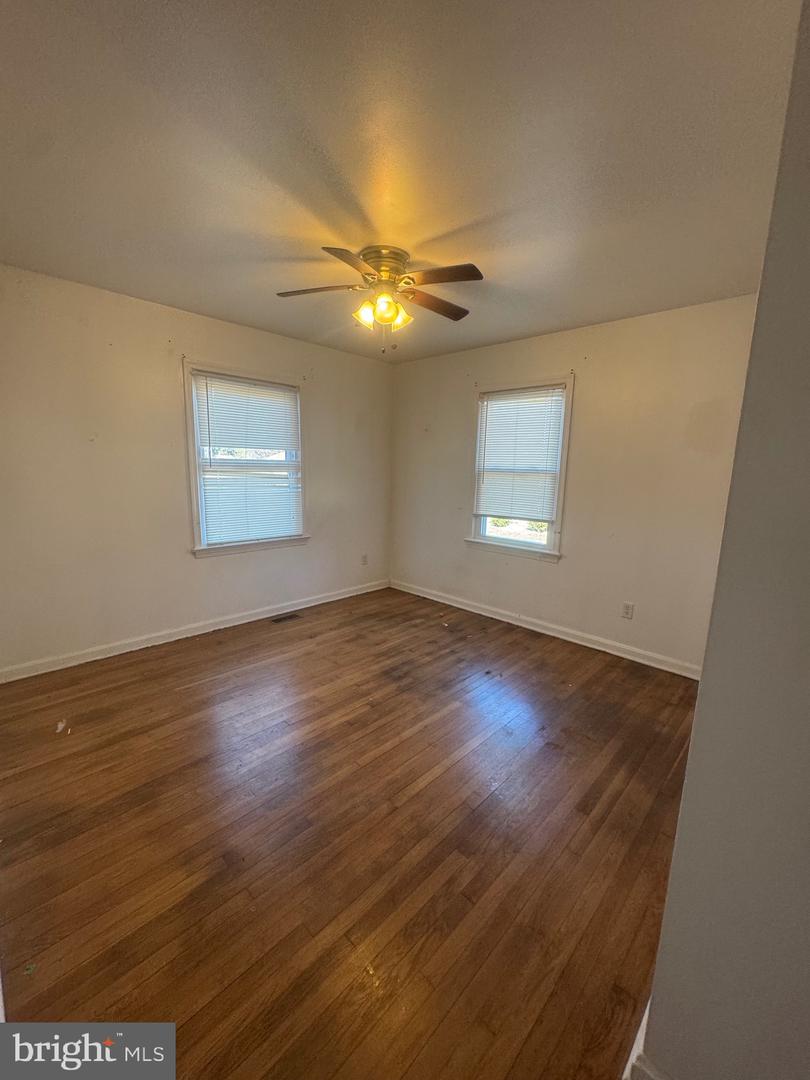 11370 RIDGE RD, KING GEORGE, Virginia 22485, ,Residential,For sale,11370 RIDGE RD,VAKG2007264 MLS # VAKG2007264