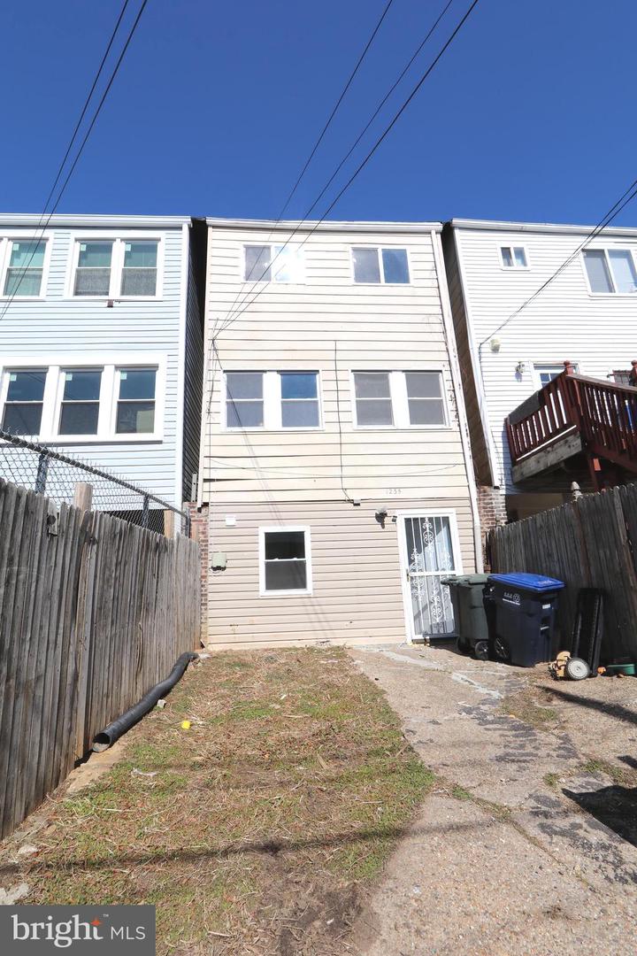 1235 OWEN PL NE, WASHINGTON, District Of Columbia 20002, 4 Bedrooms Bedrooms, ,2 BathroomsBathrooms,Residential,For sale,1235 OWEN PL NE,DCDC2231452 MLS # DCDC2231452