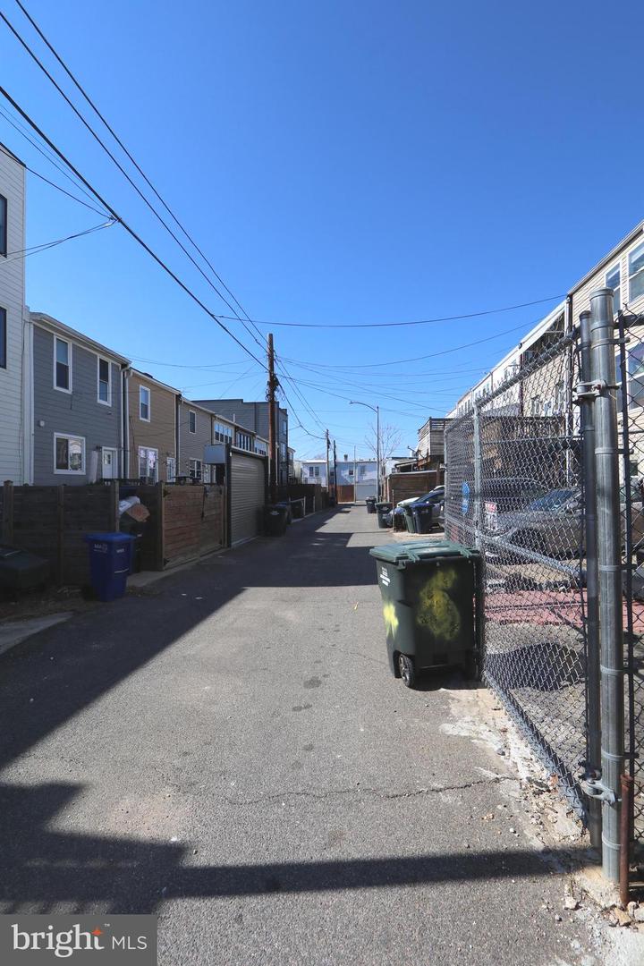 1235 OWEN PL NE, WASHINGTON, District Of Columbia 20002, 4 Bedrooms Bedrooms, ,2 BathroomsBathrooms,Residential,For sale,1235 OWEN PL NE,DCDC2231452 MLS # DCDC2231452